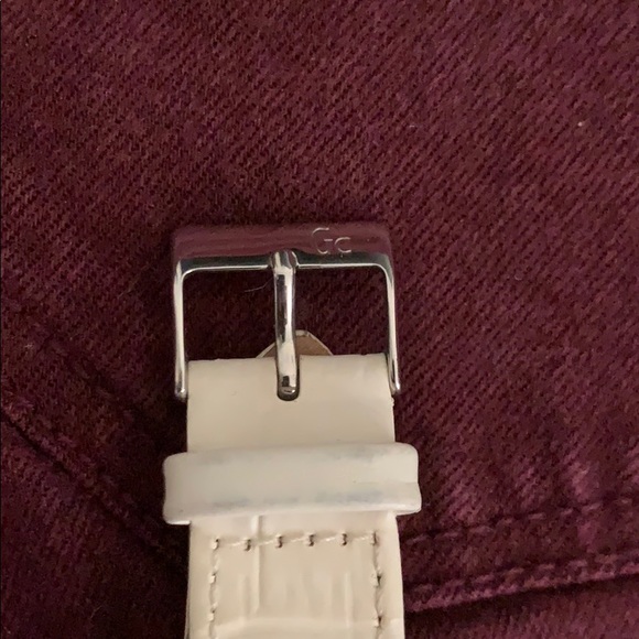 GUESS WATCH